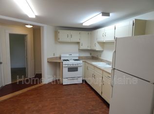 93 Newbury St APT 1, Auburn, ME 04210