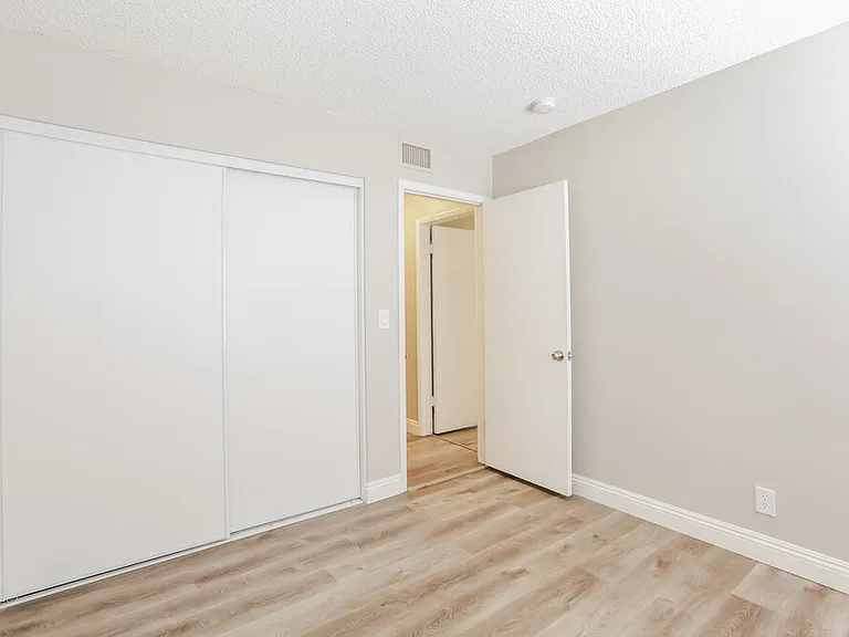 3145 Laurel Ave — Photo 14