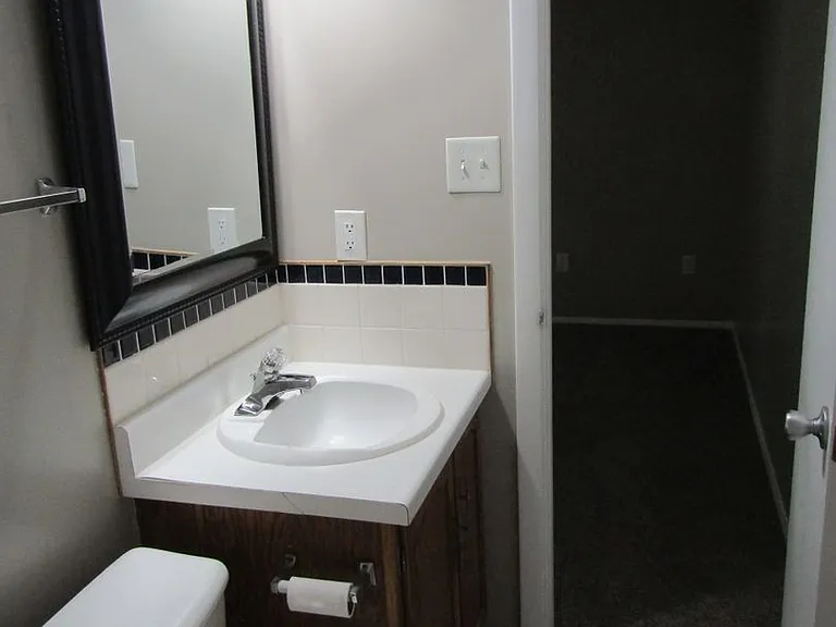 1256 Eaglewood Dr — Photo 28