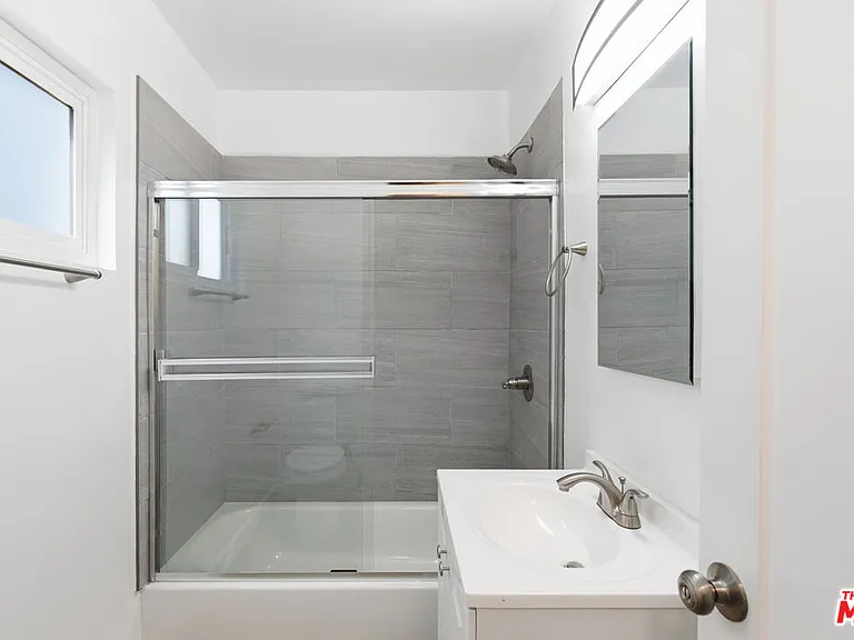 4919 Coldwater Canyon Ave #1 — Photo 16