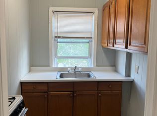 116 Anthony Ave Floor 3, Pawtucket, RI 02860