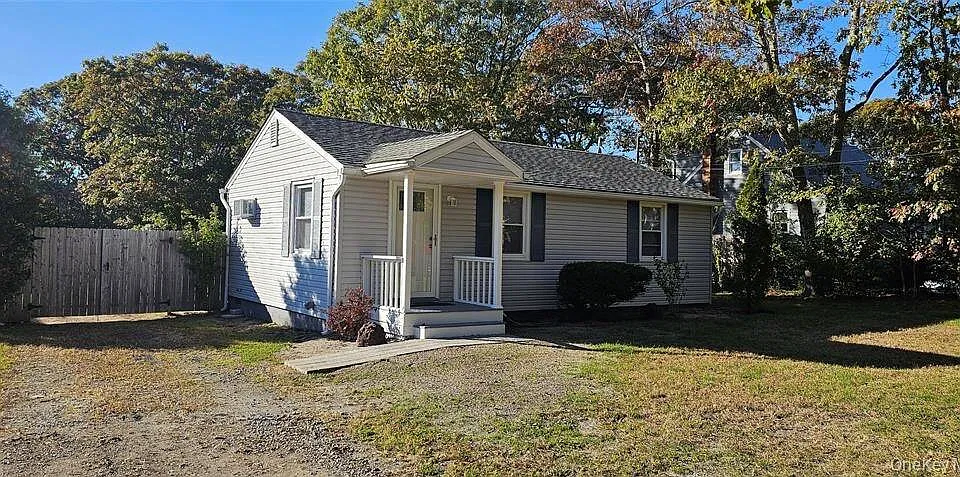 73 Peters Ln