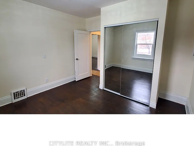 244 Albert St W — Photo 24