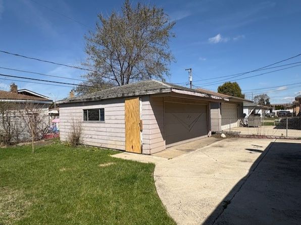 78 51st Ave, Bellwood, IL 60104