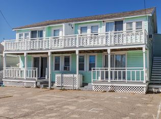 12 Manchester Street, Hampton, NH 03842