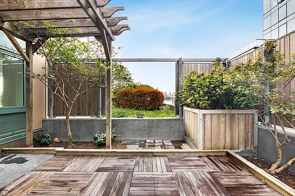 Rented by Sotheby's International Realty | media 9