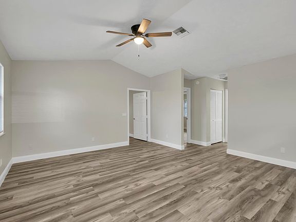 4th image of 1350 20th Avenue SW
