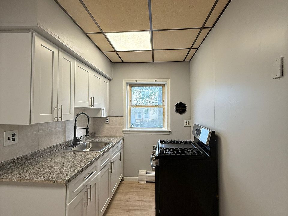 1st image of 75 Broadway #19E