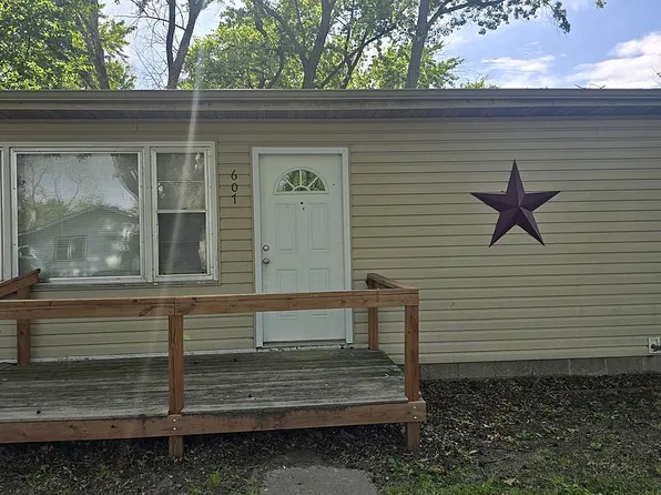 607 S Green St, Centralia, MO 65240