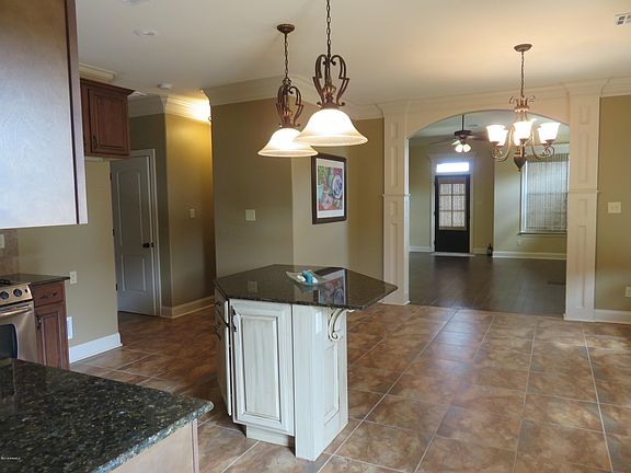 5th image of 305 Harbor Bend Blvd #A