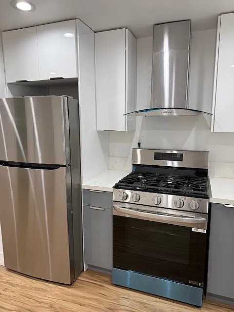 2 bed, 575 sqft, $2,800 — Photo 3