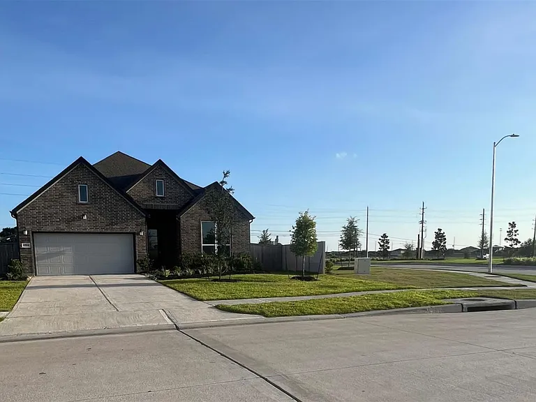 4045 Centennial Ridge Dr — Photo 2