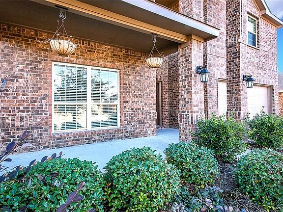 3rd image of 1117 Lubbock Ln