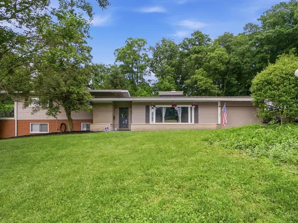 716 Shelley Dr, Batavia, OH 45103