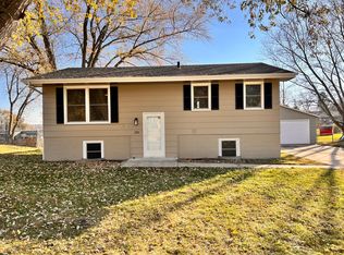 210 Poplar St, Carlisle, IA 50047