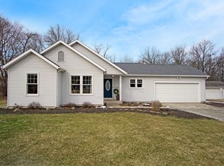 69800 Garver Lake Rd, EDWARDSBURG, MI 49112
