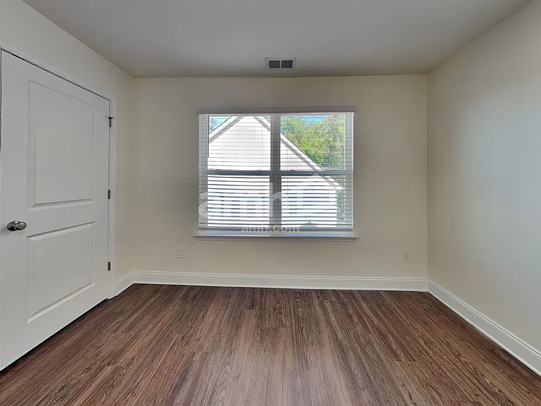 103 Kirk Dr — Photo 21