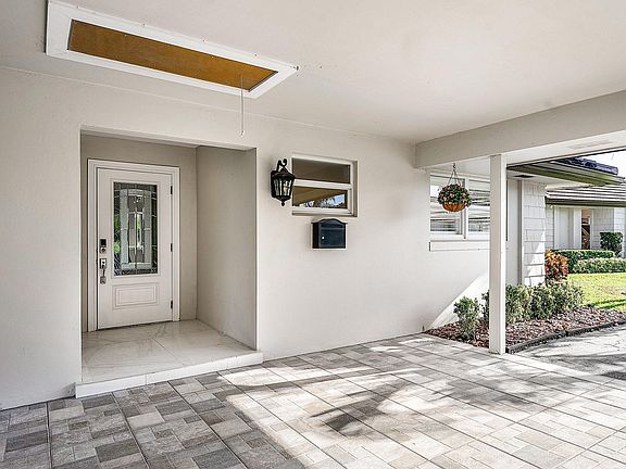 5th image of 322 Cedar Key Circle