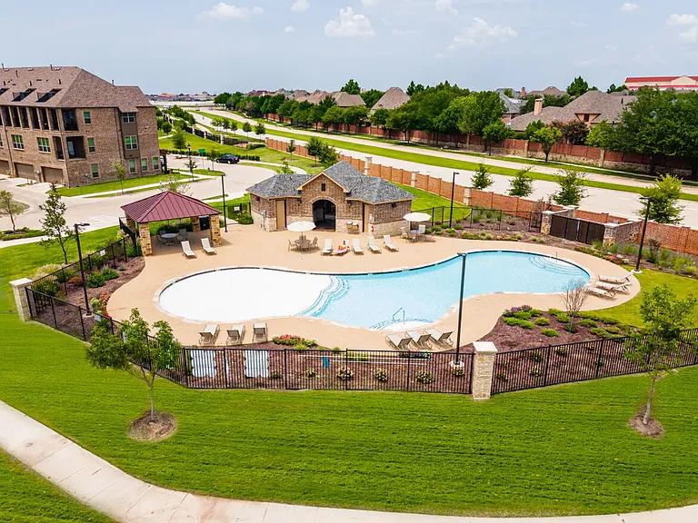 4253 Willow Pond Dr — Photo 35