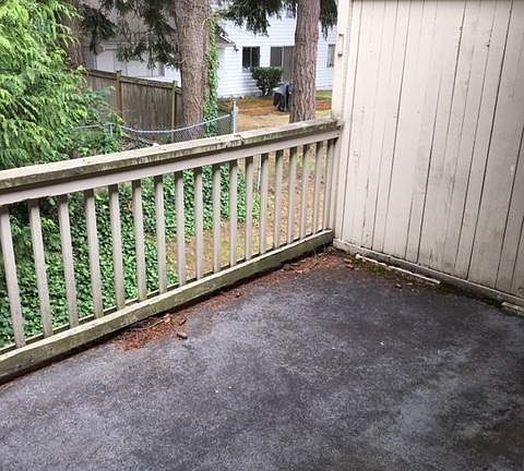 4th image of 12215 SE 60th St #23