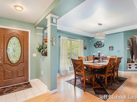 4th image of 13310 Pine Island Dr NE