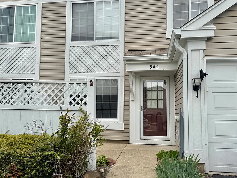 345 Gregory St — Photo 1