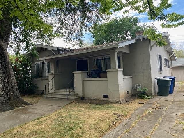 2nd image of 2770 21st St