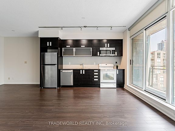 3rd image of 205 Frederick St #909