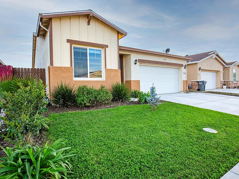698 Marybelle Dr — Photo 15