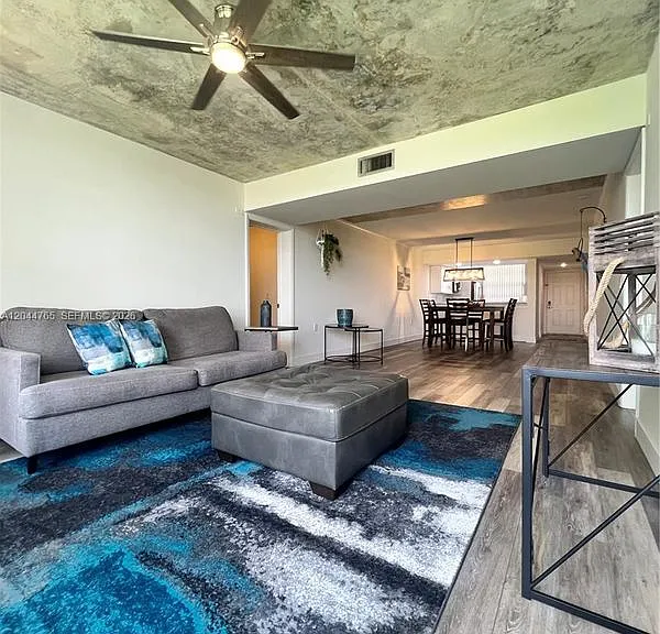 1705 Whitehall Dr #403 — Photo 1