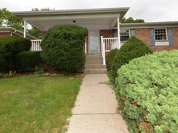 4th image of 2984 Westbourne Dr