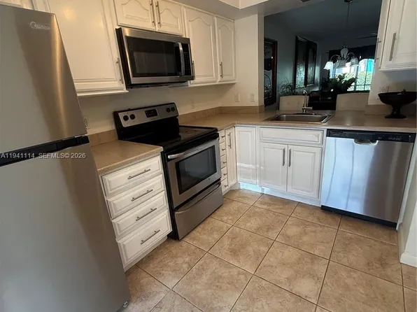 2371 SW 15th St APT 101, Deerfield Beach, FL 33442