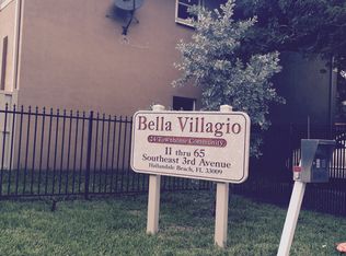 33 SE 3rd Ave, Hallandale, FL 33009