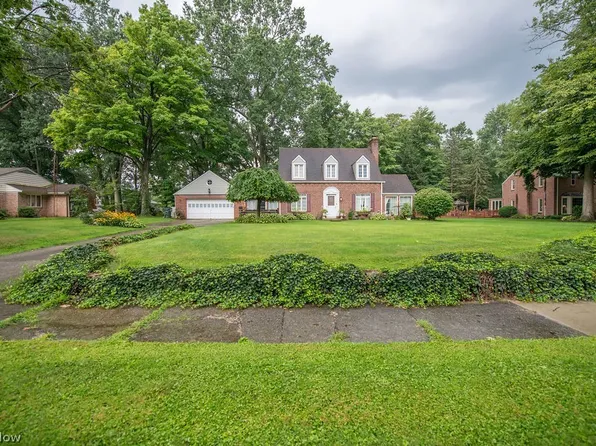 1144 Kingsway St, Alliance, OH 44601
