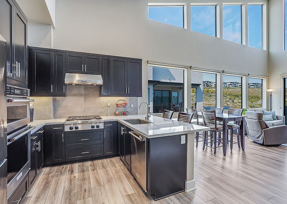 1st image of 8577 Aspect Dr