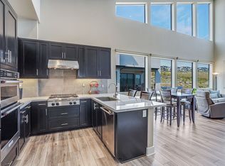 8577 Aspect Dr, San Diego, CA 92108