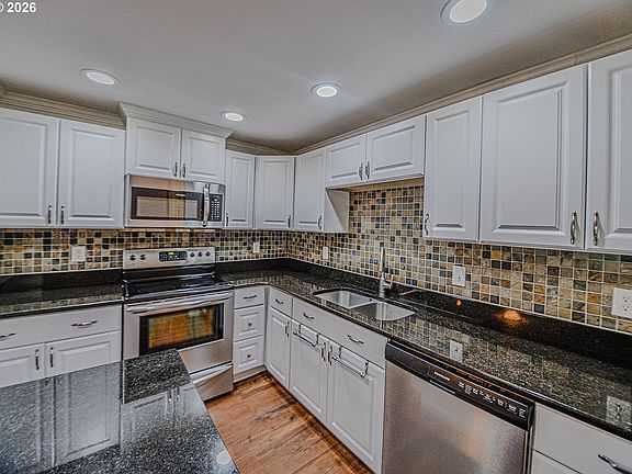 4th image of 543 Juniper Ct