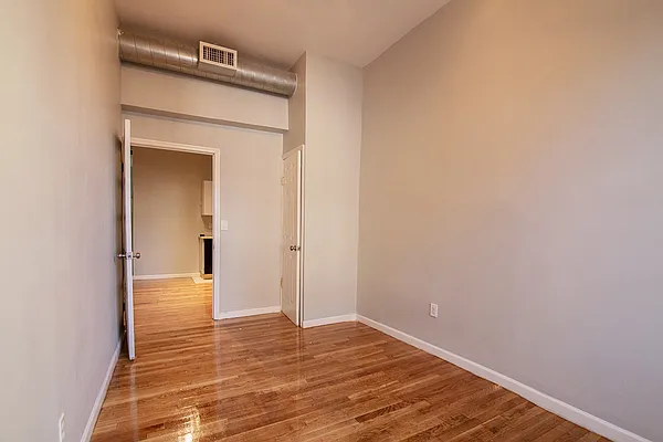 Rented by Isaac Silberstein, LREB | media 7