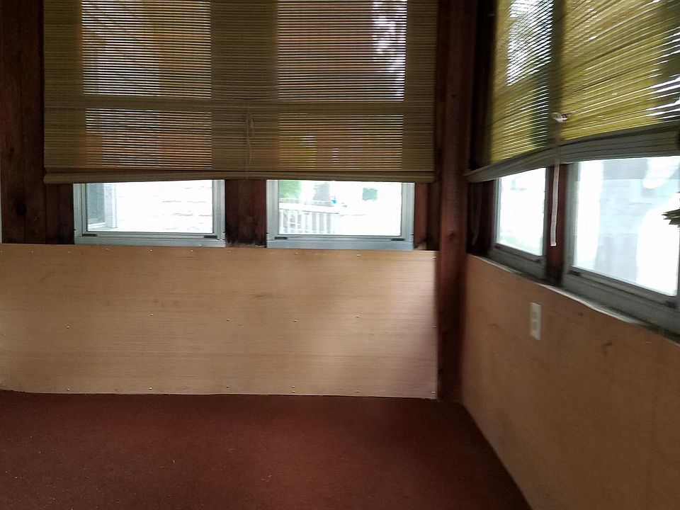 Enclosed front porch