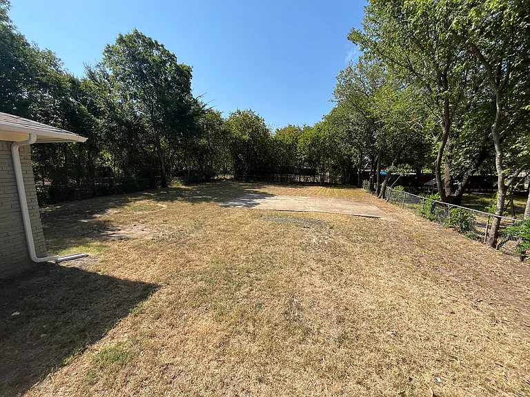 12904 Mitchell Dr — Photo 19