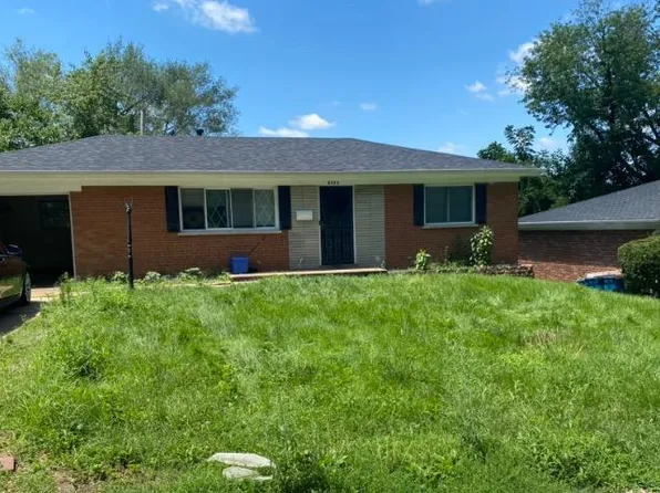 8775 Darnell Pl, Saint Louis, MO 63136