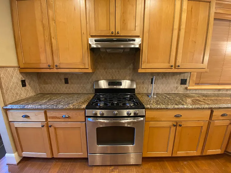 JH1102 — Photo 11