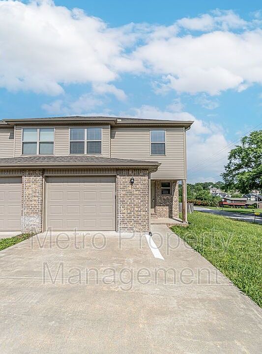 1st image of 600 SW Loudon Dr #2