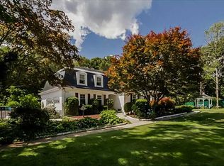 433 Country View Dr, Warwick, RI 02886