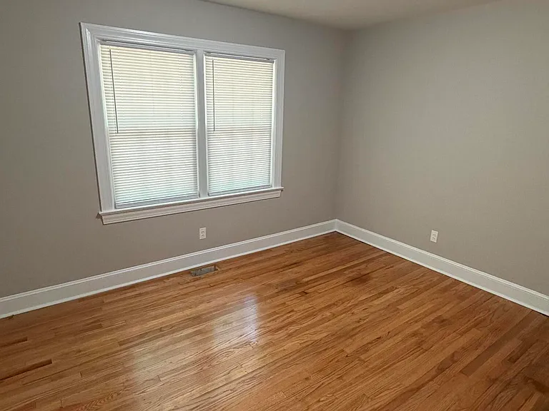 2505 Winstead Rd — Photo 6