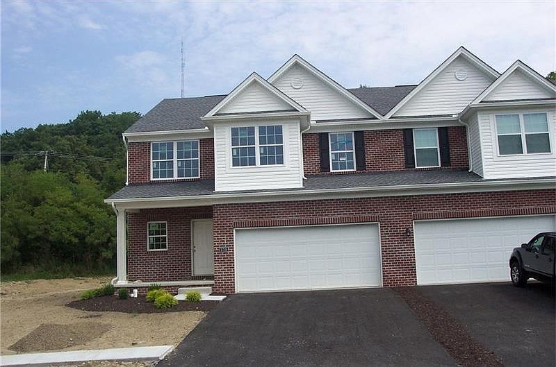 1st image of 215 Bentbrook Cir