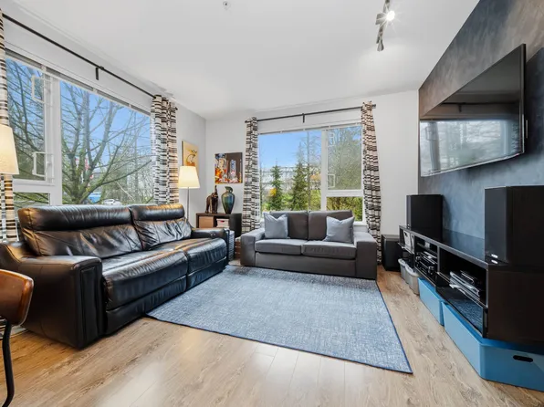 9250 University High St #316, Burnaby, BC V5A 0B3