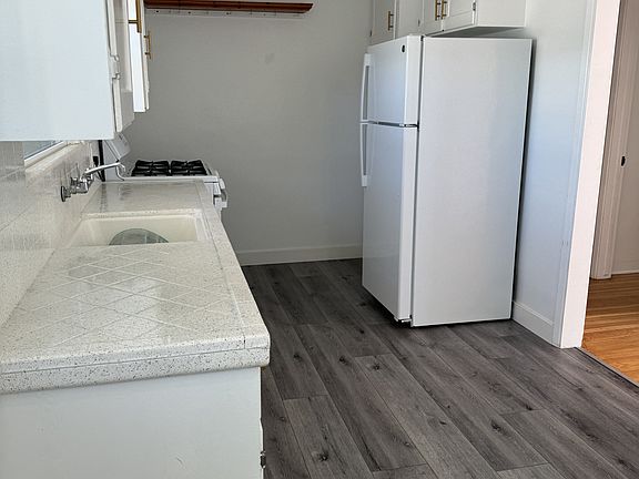 3rd image of 5010 Muir Ave #1