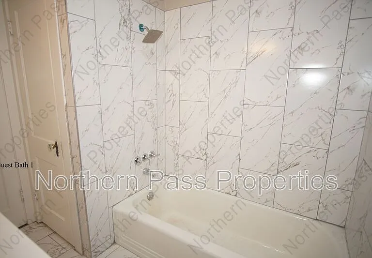 4424 Cambridge Ave — Photo 10