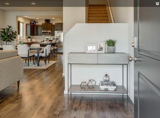 17081 SE Crossroads Ave, Happy Valley, OR 97086